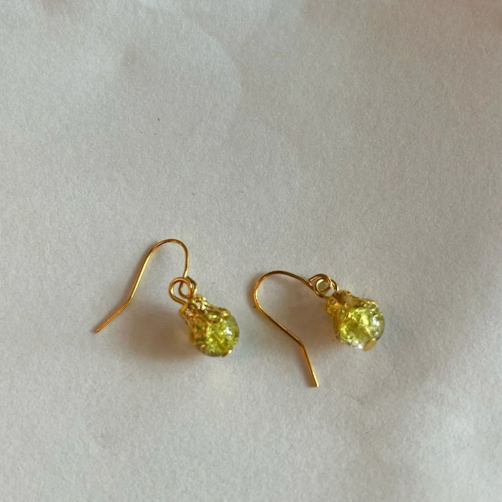 3/$20 Green and White Dual Crystal Ornate Gold Plated Dangling Drop Earrings - Picture 2 of 3